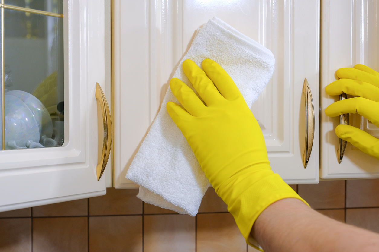 Tips for cleaning kitchen cabinets in San Ramon