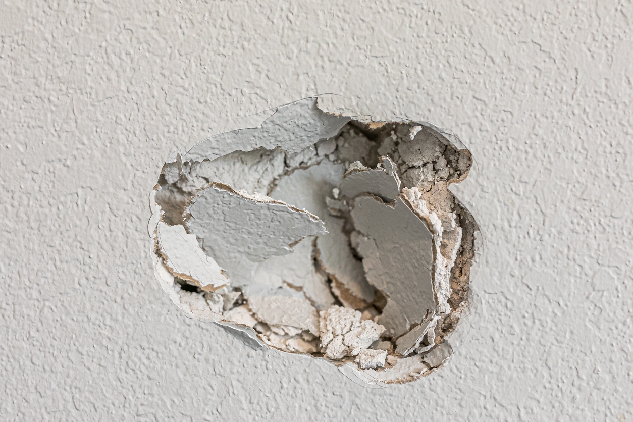 Drywall in need of repair in San Ramon