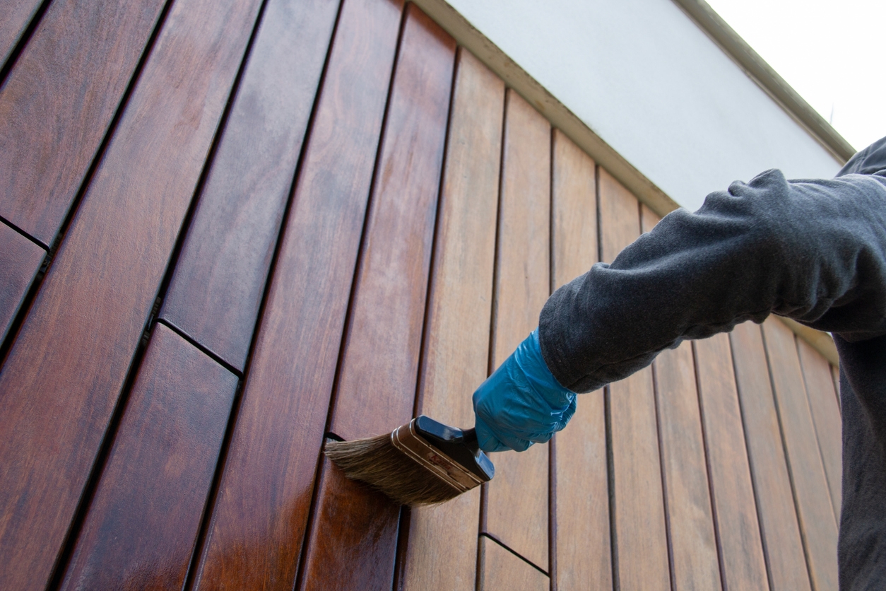 Exterior staining in Livermore